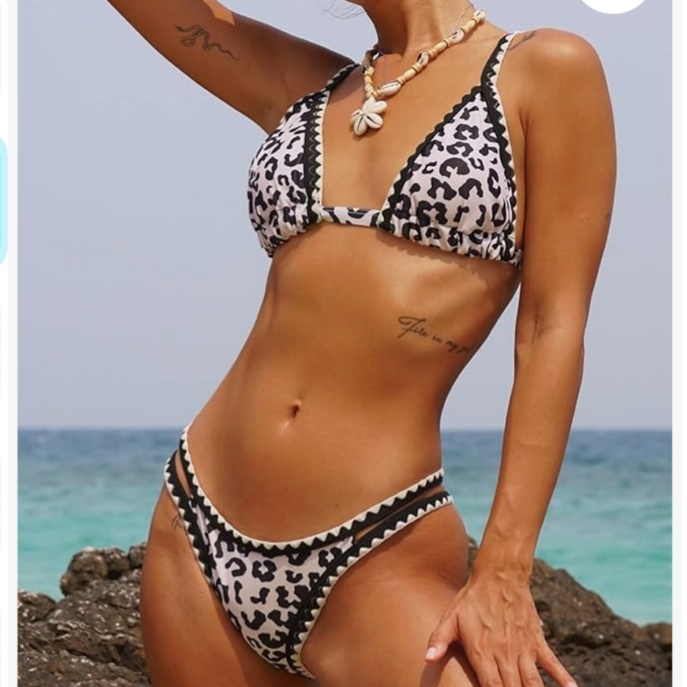 Bikinx Cheetah Print Triangle Bikini 2 Piece Swimsuit Size XS New With Tag